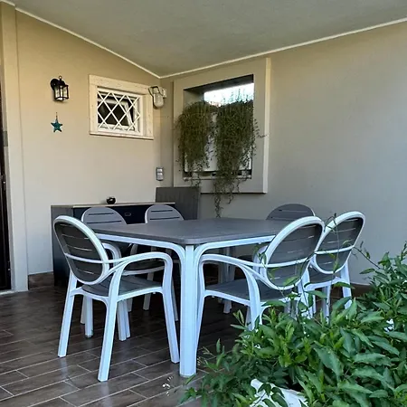 Appartamento Elisabetta - 100mt Dal Mare Anzio